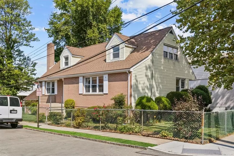 2 Abner PL, Yonkers, NY 10704