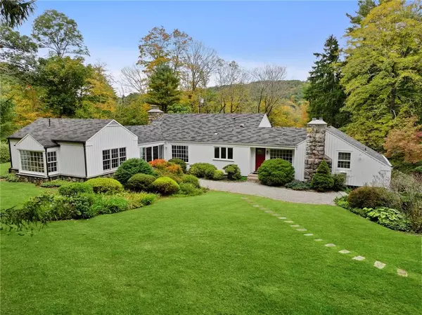 Pound Ridge, NY 10576,310 Stone Hill RD