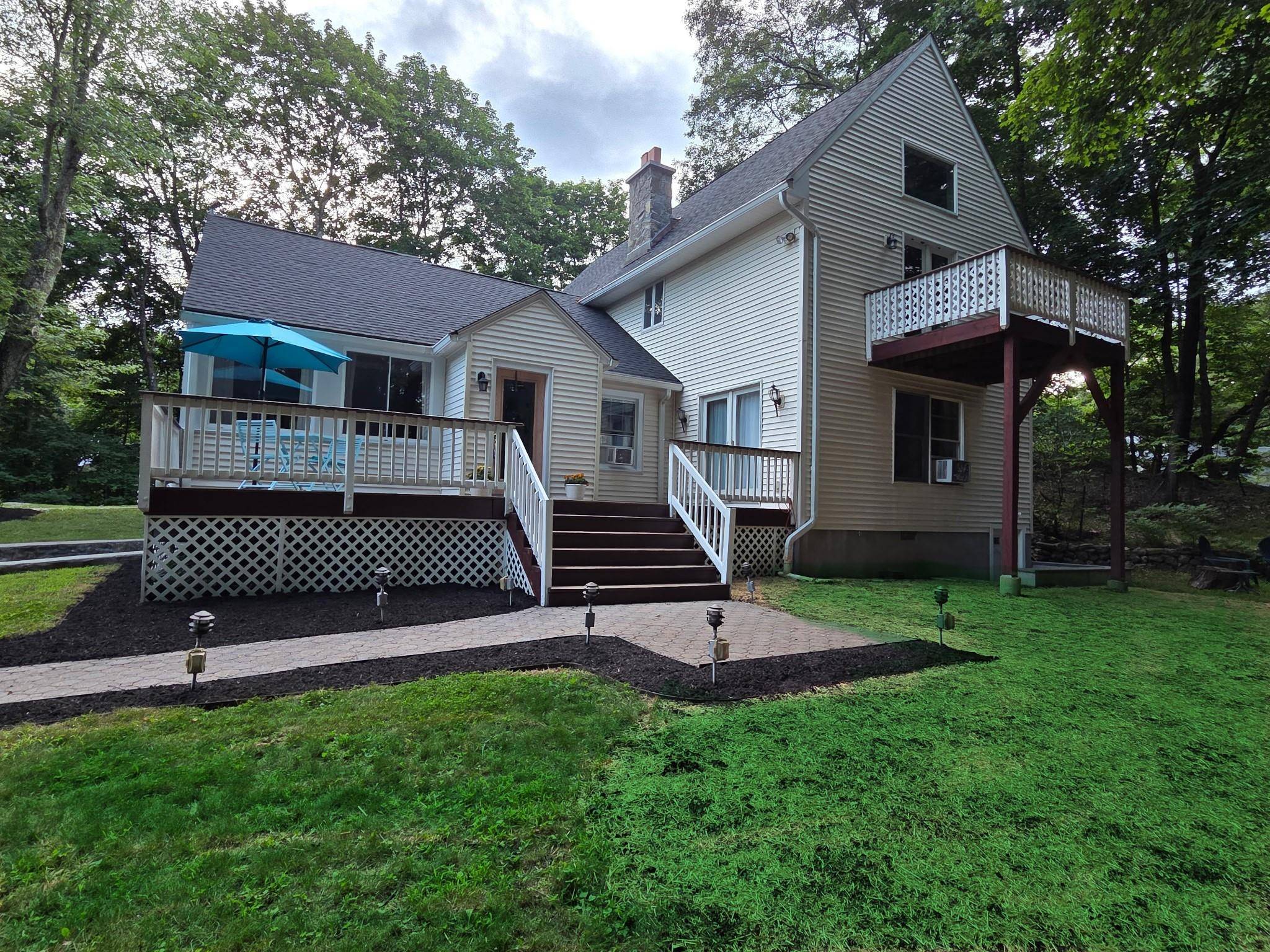 Putnam Valley, NY 10579,62 Oscawana Lake RD
