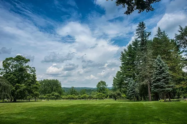 Pound Ridge, NY 10576,34-42 Boutonville RD