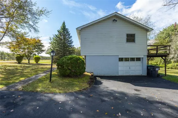 New Paltz, NY 12561,323 S Ohioville RD