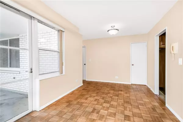 Bronx, NY 10463,3333 Henry Hudson Pkwy #18P