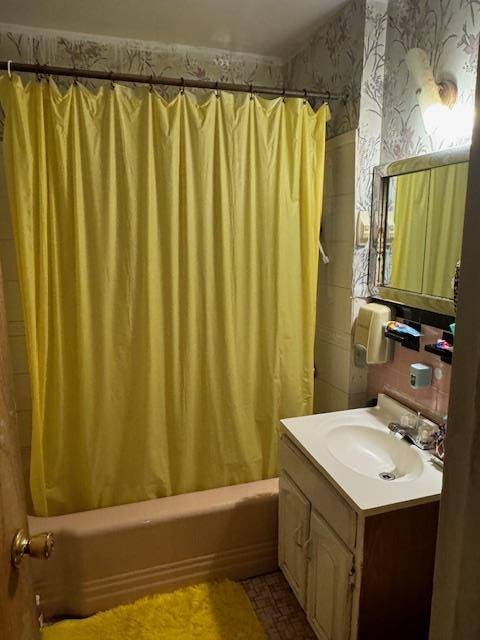 Bronx, NY 10469,3014 Grace AVE