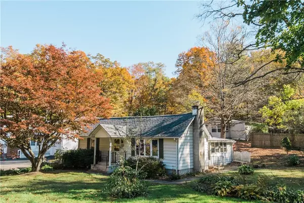 Rhinebeck, NY 12572,536 River RD