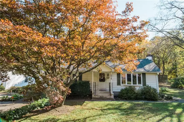 Rhinebeck, NY 12572,536 River RD