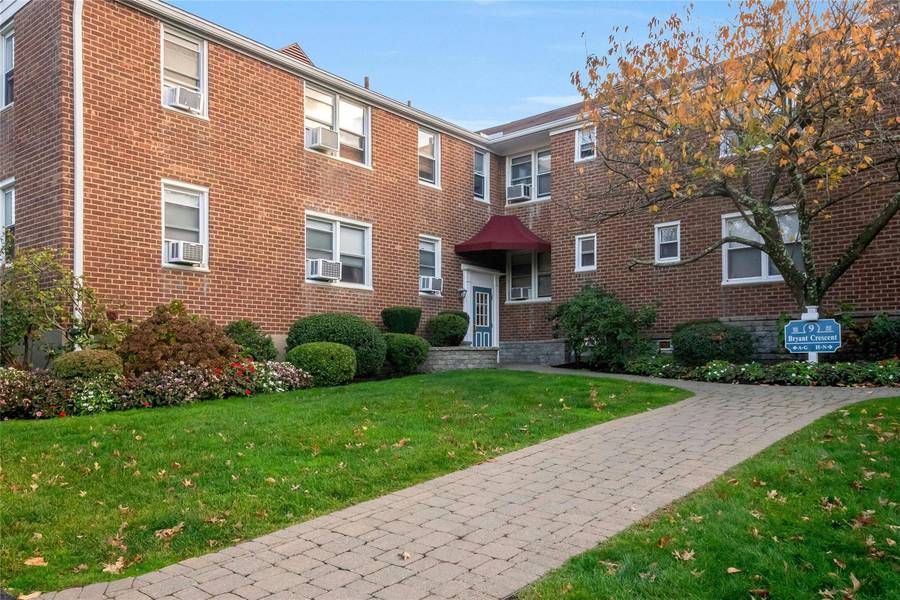 9 Bryant CRES #2E, White Plains, NY 10605