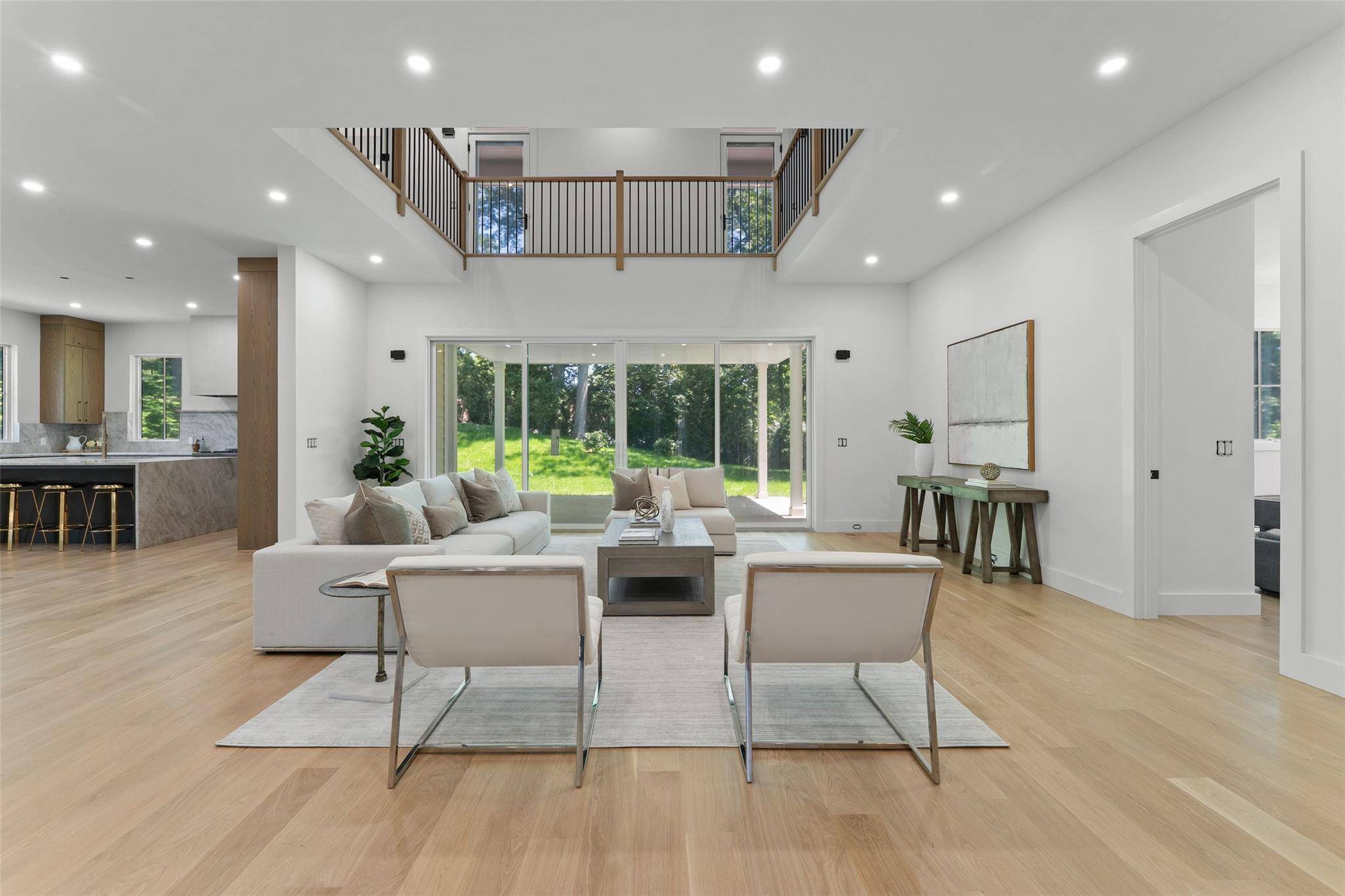 Scarsdale, NY 10583,28 Aspen RD