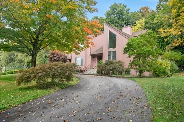 Pleasantville, NY 10570,27 Pheasant Run RD