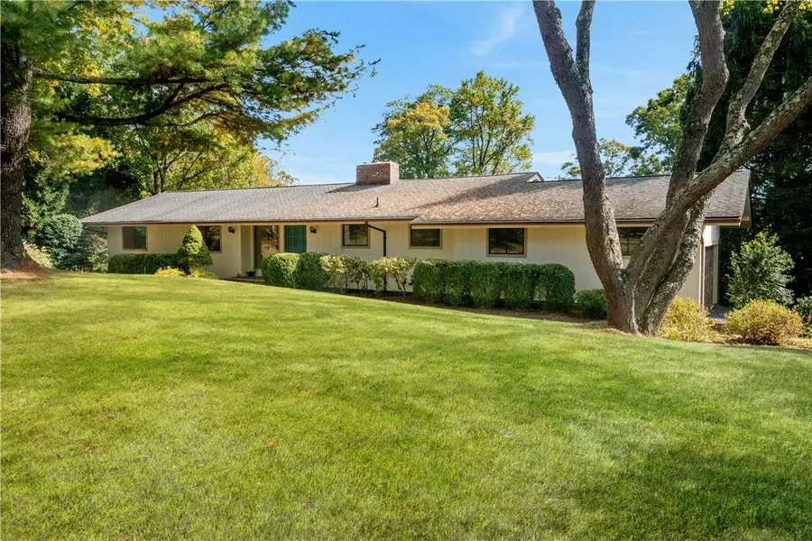 21 Flag Hill RD, Chappaqua, NY 10514