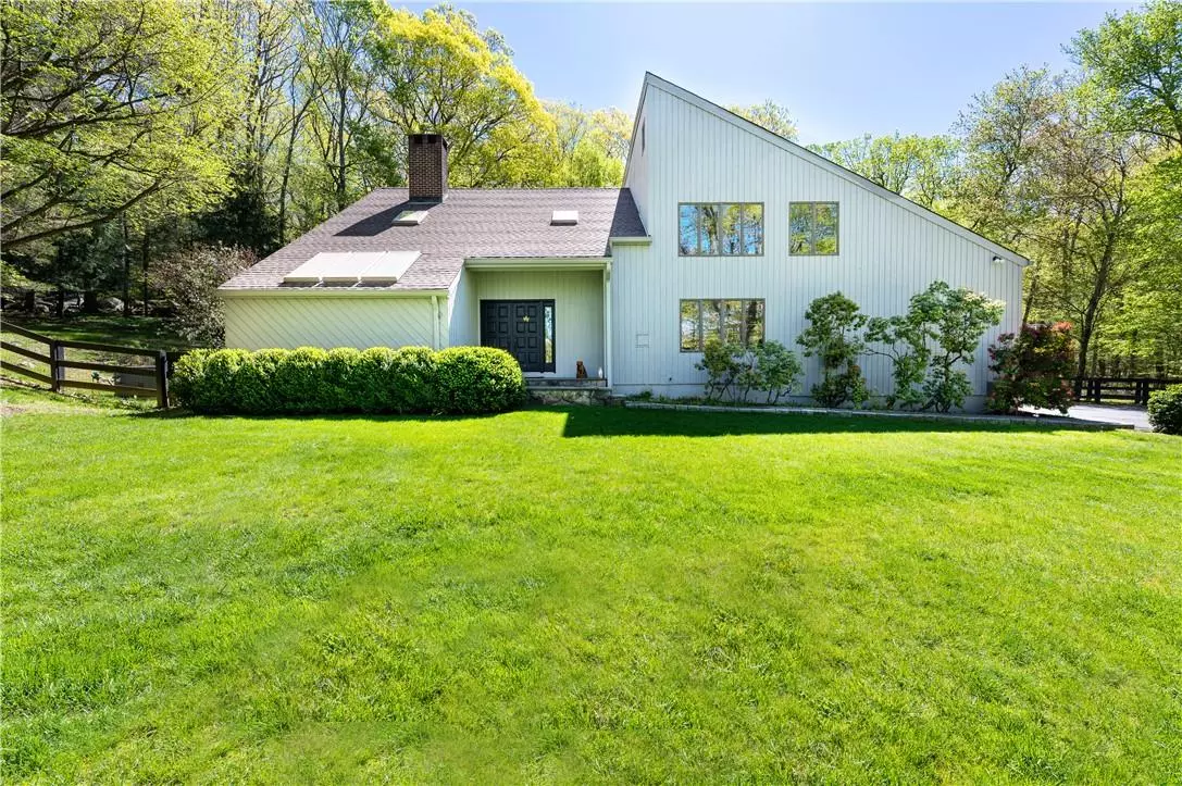 Pound Ridge, NY 10576,25 Highview RD