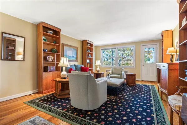 Bronxville, NY 10708,65 Rockledge RD #2H