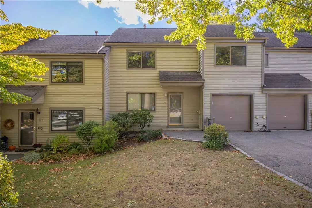 Dobbs Ferry, NY 10522,203 Hunters RUN