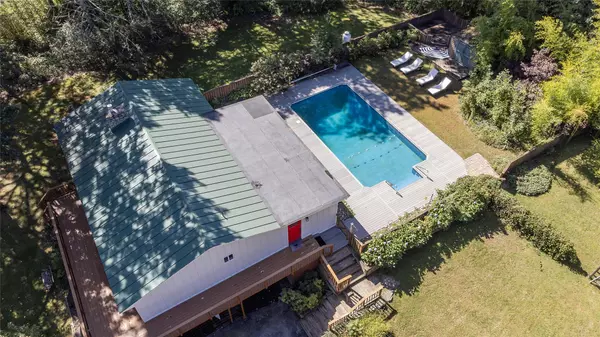 22 Beckrick DR, Rhinebeck, NY 12572