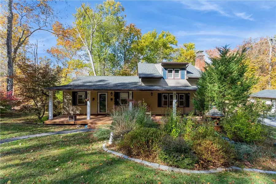 11 Creek Bend RD, Hopewell Junction, NY 12533