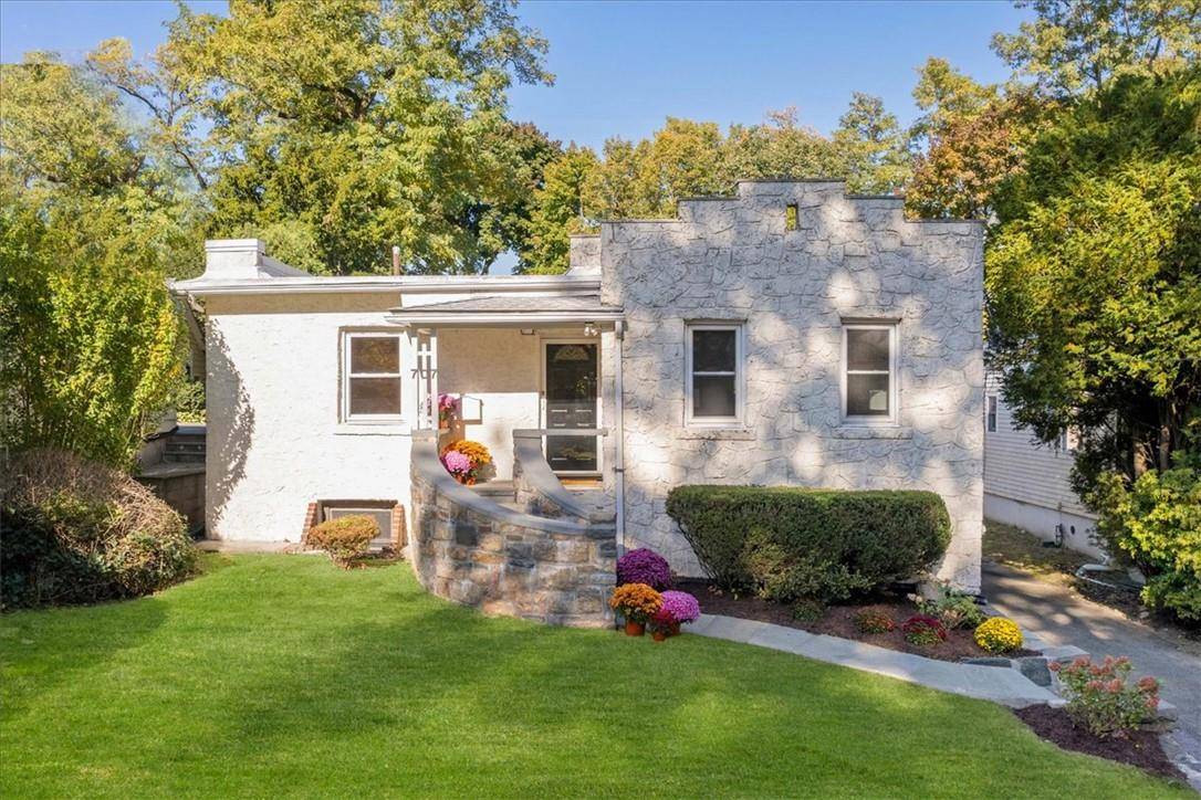 707 Old Post RD, Mamaroneck, NY 10543