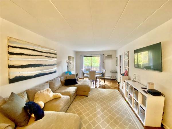 1101 Midland AVE #211, Bronxville, NY 10708