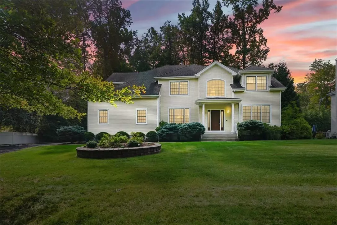 Baldwin Place, NY 10505,64 Loomis DR