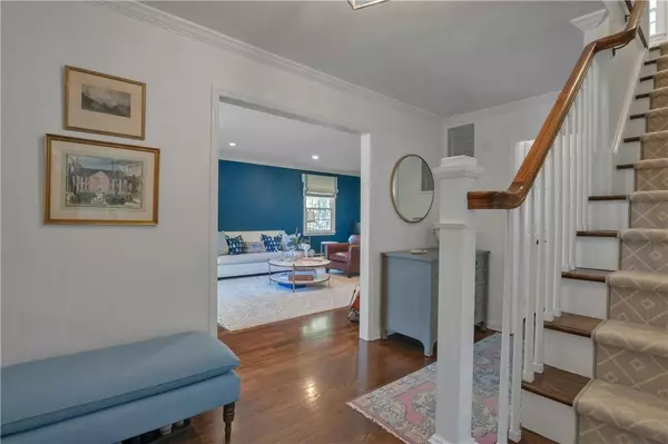 Chappaqua, NY 10514,64 Cowdin CIR