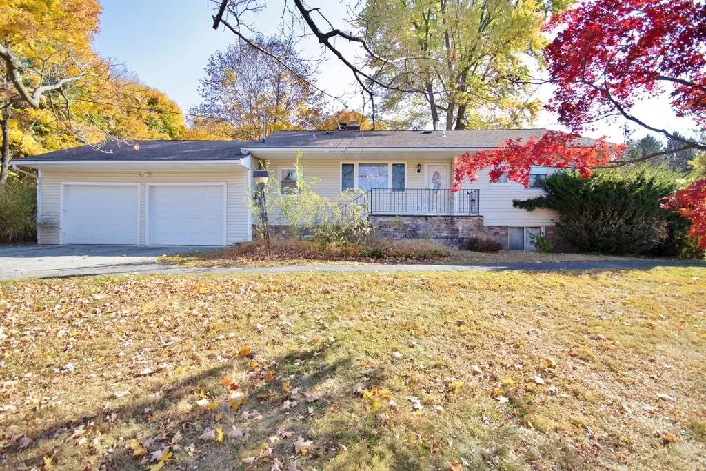 Poughquag, NY 12570,44 Hillside RD