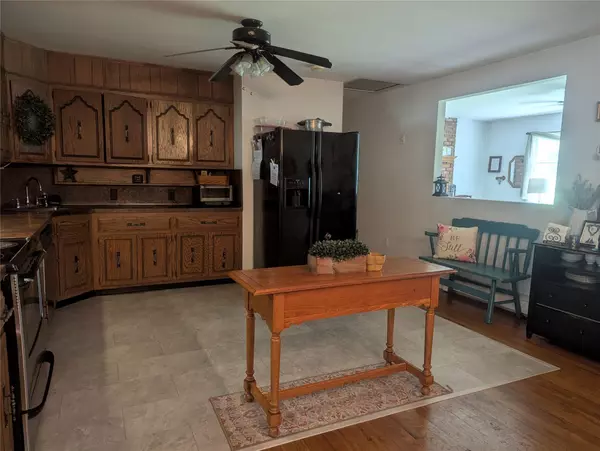 Pine Bush, NY 12566,99 Walker Valley RD