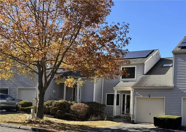 21 Highview RD, Hopewell Junction, NY 12533