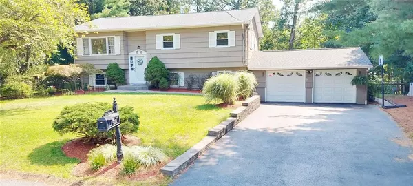 9 Victoria DR, Airmont, NY 10901
