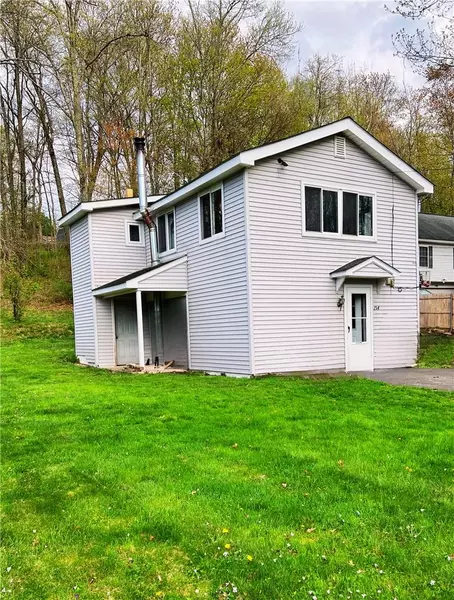 154 N Drury LN, Newburgh, NY 12550