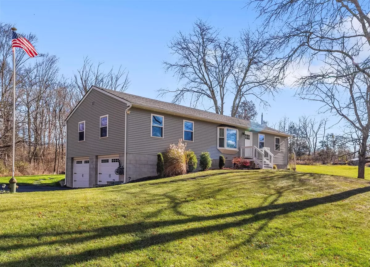 Pleasant Valley, NY 12569,503 Rossway RD