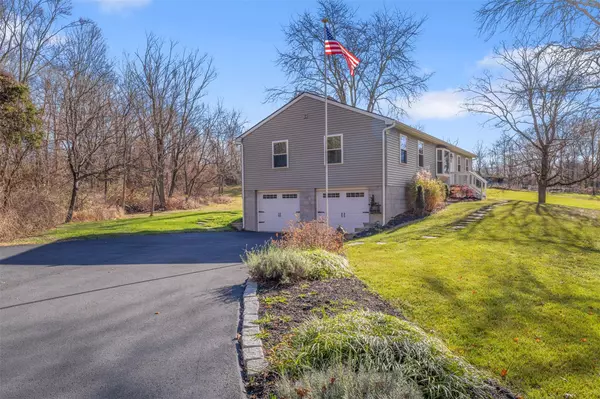 Pleasant Valley, NY 12569,503 Rossway RD