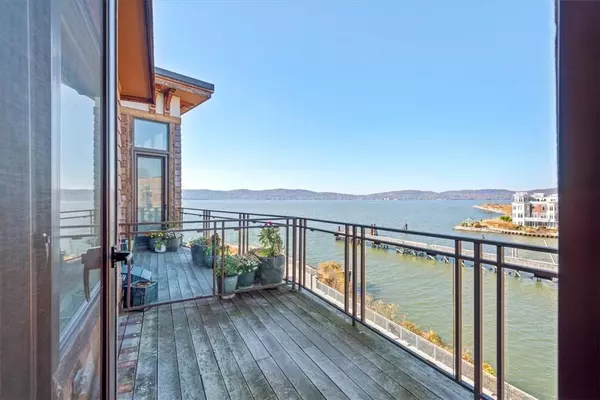 Tarrytown, NY 10591,45 Hudson View Way #407