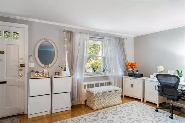 Bronxville, NY 10708,80 Lawrence Park TER #80