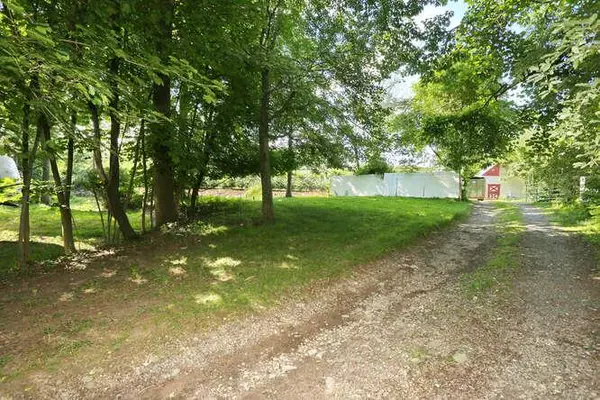 Spring Valley, NY 10977,1 Charlotte DR