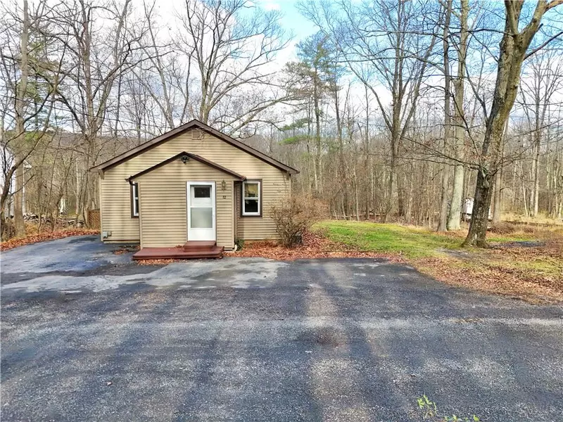 12 Pine RD, Otisville, NY 10963