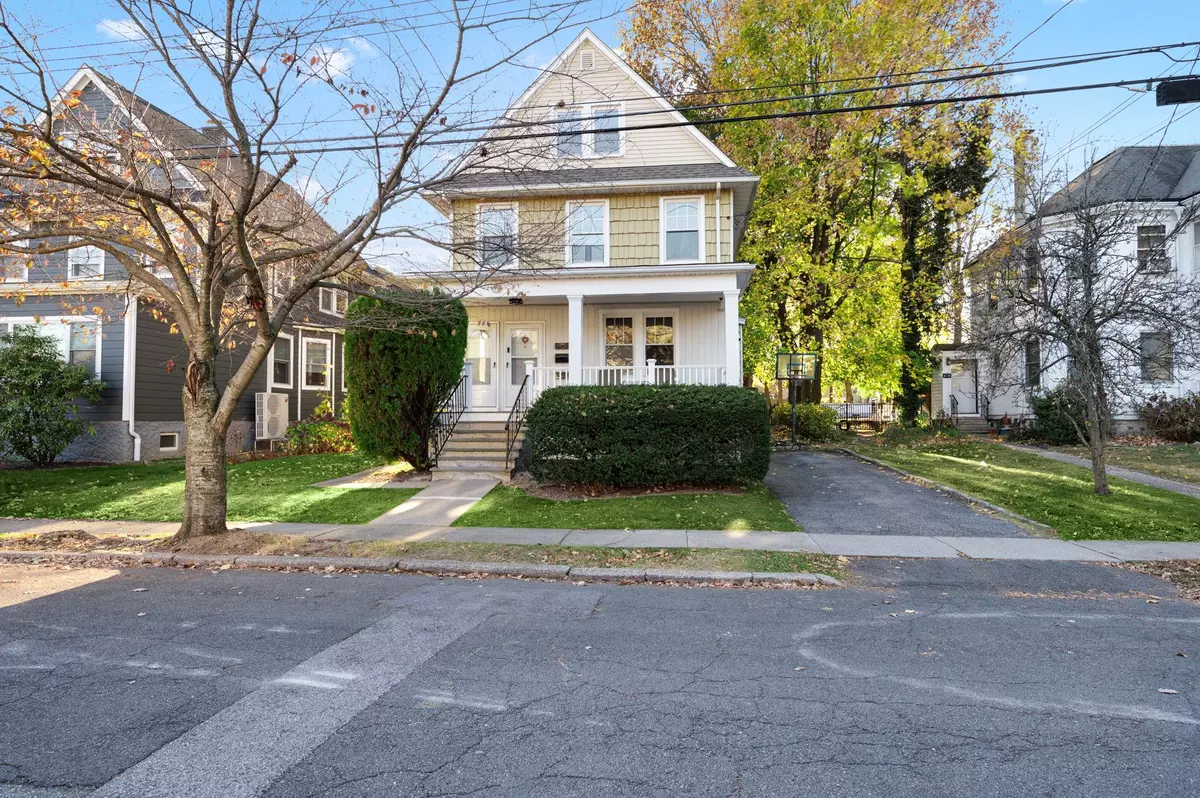 Mamaroneck, NY 10543,606 Lorraine ST