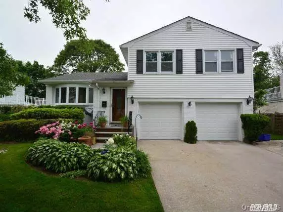 Freeport, NY 11520,286 Prince AVE
