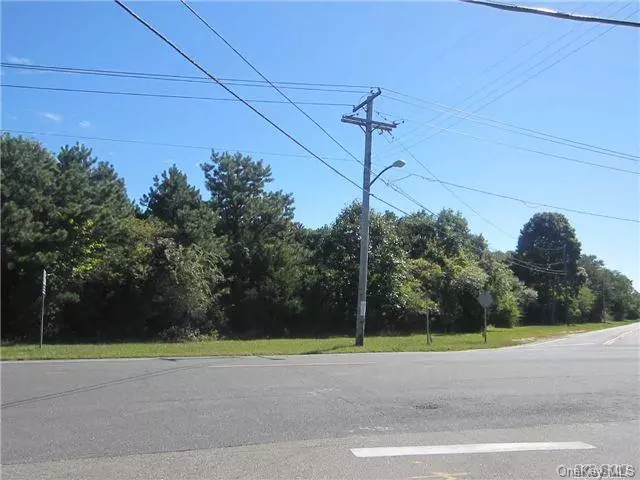 Westhampton, NY 11977,83 Montauk HWY