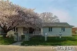 Shirley, NY 11967,9 Rugby DR