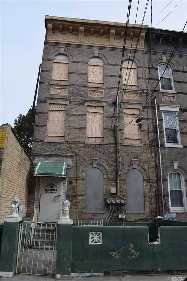 281 Wyona ST, Brooklyn, NY 11207