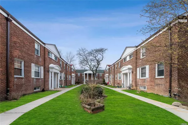 144-47 Charter RD #9A, Briarwood, NY 11435