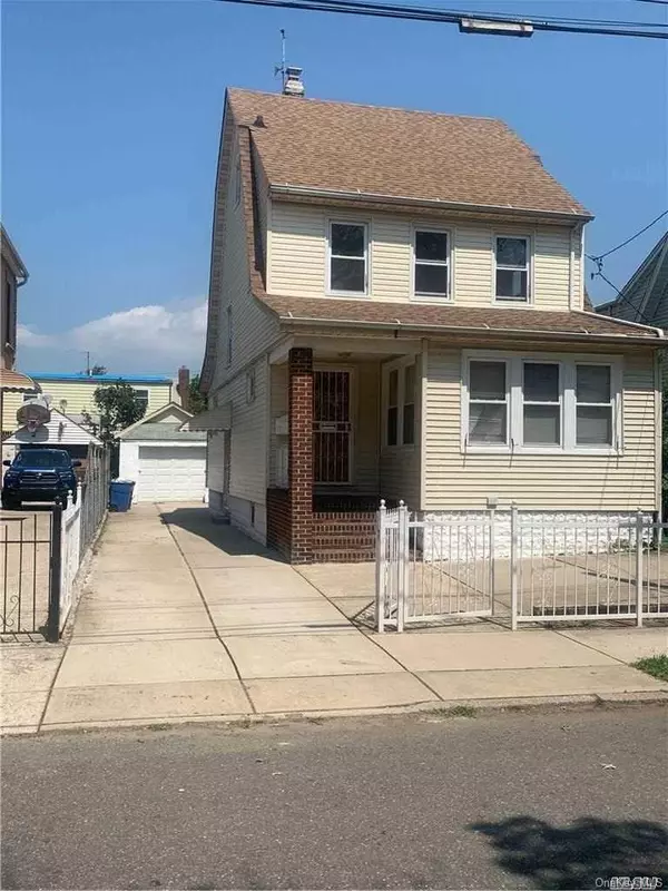 219-29 132nd RD, Laurelton, NY 11413