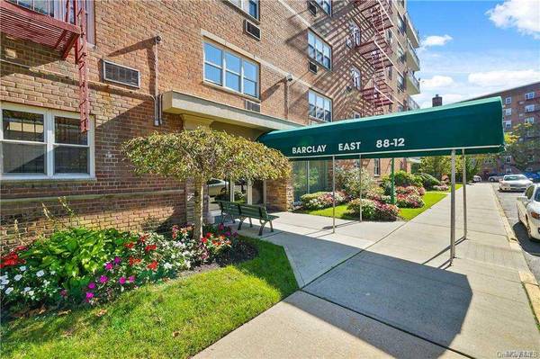 88-12 151st AVE #2M,  Howard Beach,  NY 11414