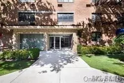 Howard Beach, NY 11414,153-25 88th ST #1F