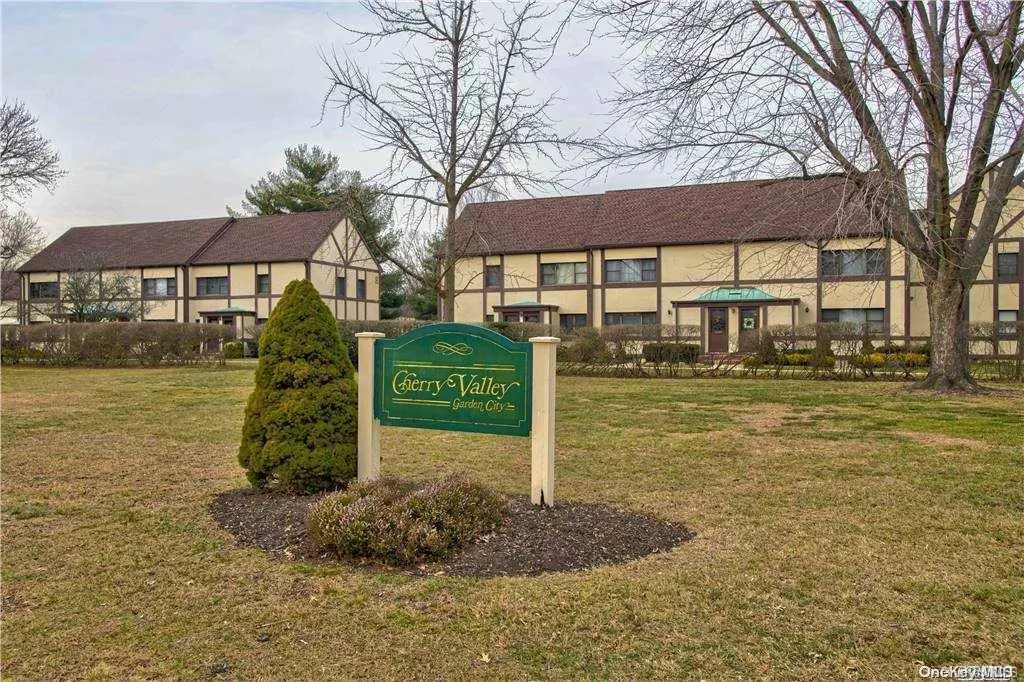 Garden City, NY 11530,111 15 ST #A1