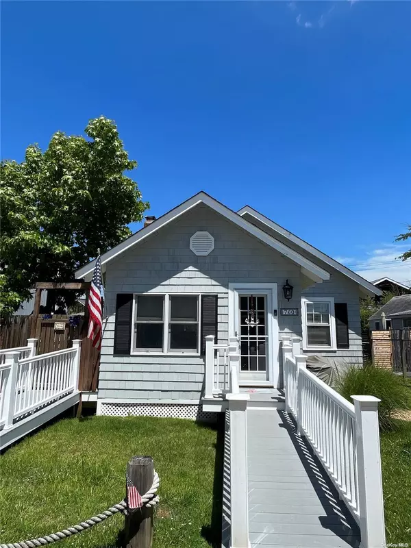 760 Ocean Breeze WALK, Ocean Beach, NY 11770