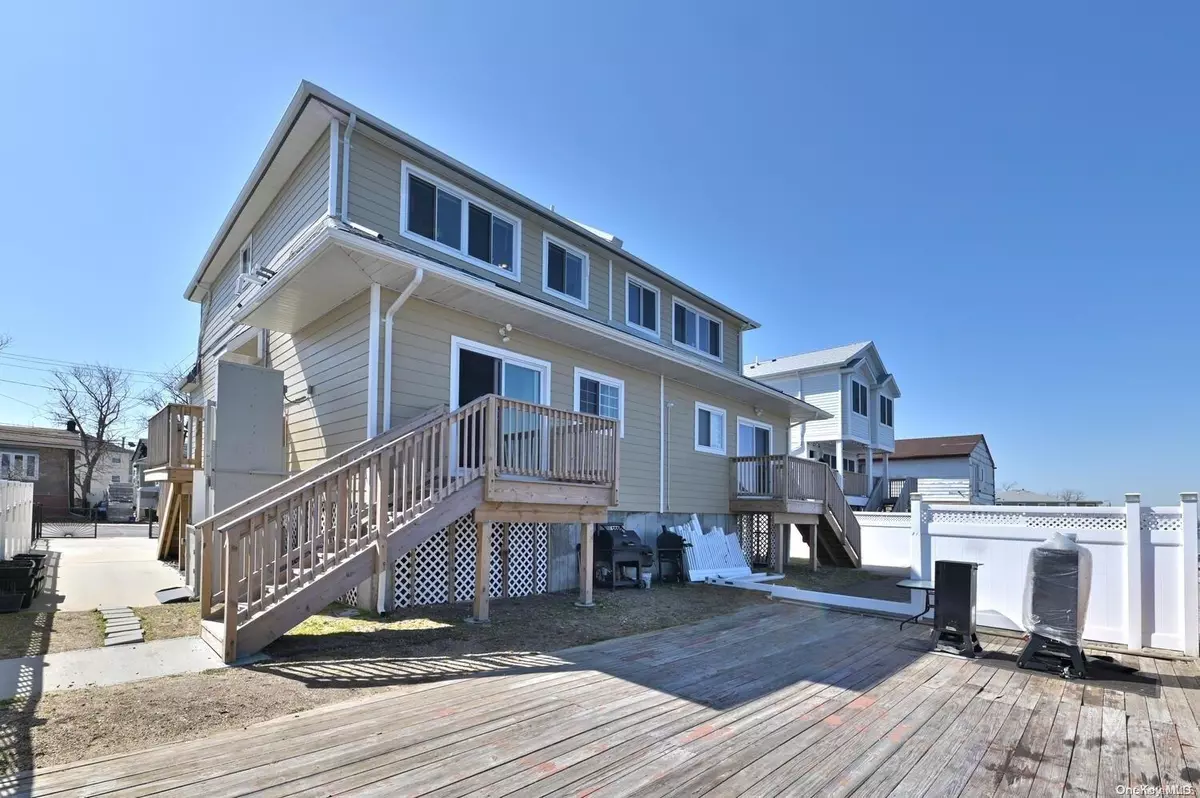 Far Rockaway, NY 11692,65-34 Bayfield AVE