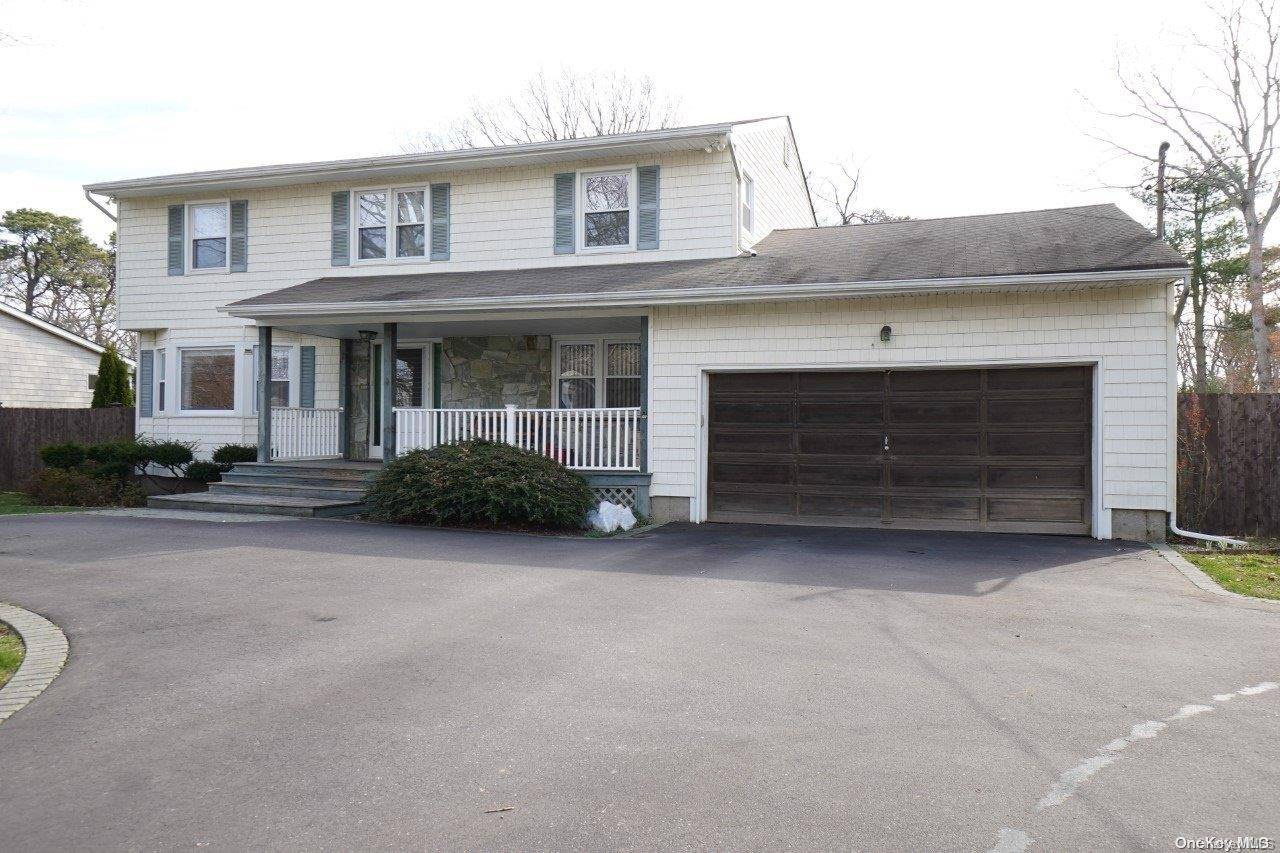 905 Ocean AVE, Bohemia, NY 11716