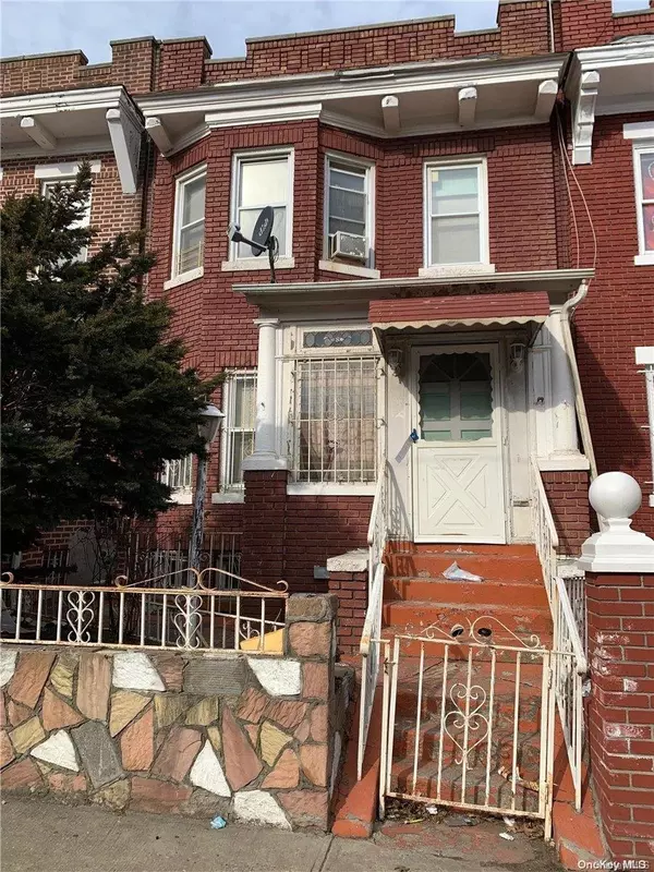 11 Adler PL, Brooklyn, NY 11208