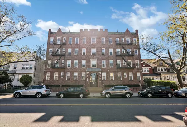 109-18 Lefferts BLVD #D2, South Ozone Park, NY 11420