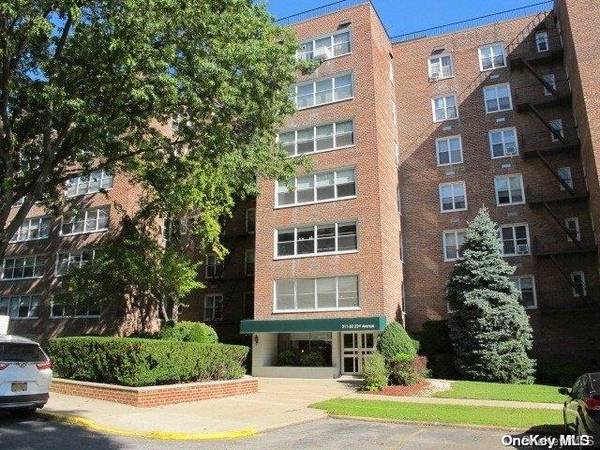 211-65 23rd AVE #5K, Bayside, NY 11360