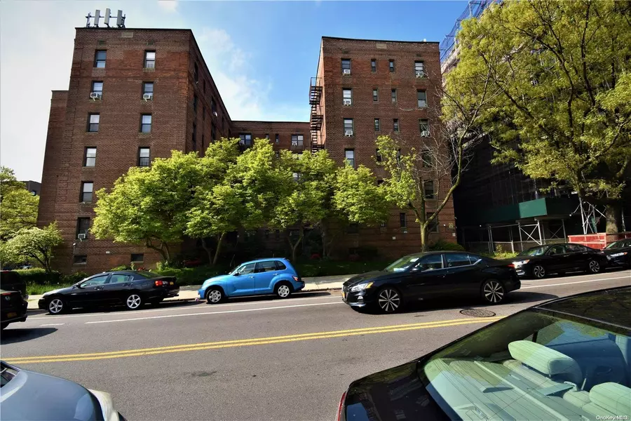 144-11 Sanford AVE #2, Flushing, NY 11355